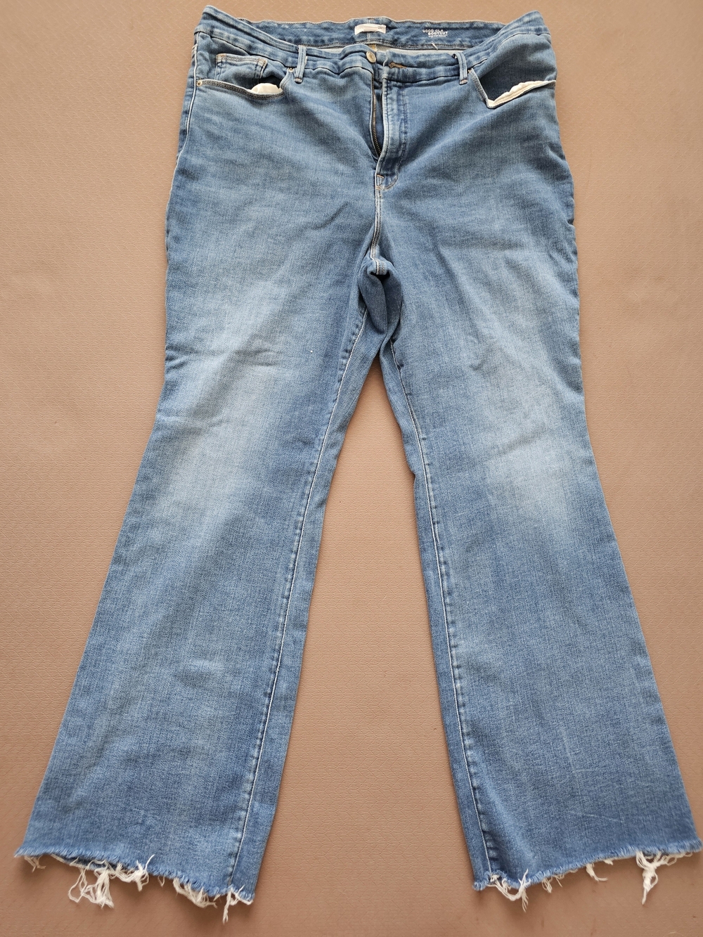 Good American Good Classic Bootcut Jeans
